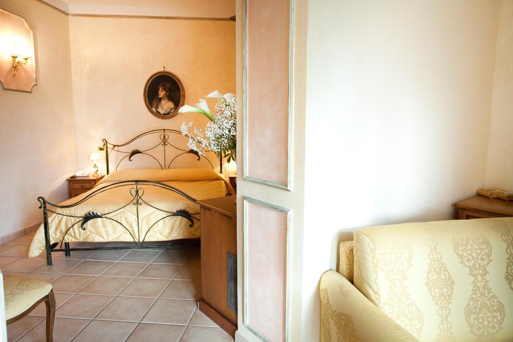 Hotel Villa Torre Antica アーテナ・ルカーナ 部屋 写真
