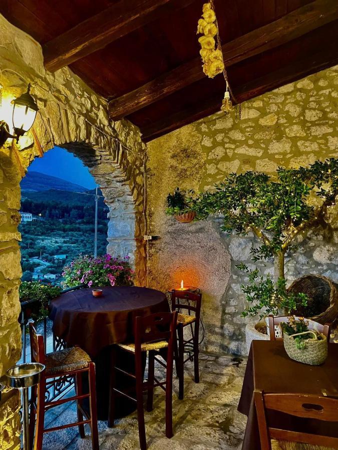 Hotel Villa Torre Antica アーテナ・ルカーナ エクステリア 写真