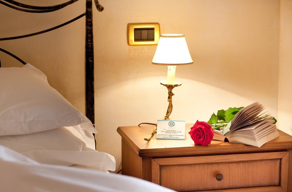 Hotel Villa Torre Antica アーテナ・ルカーナ 部屋 写真